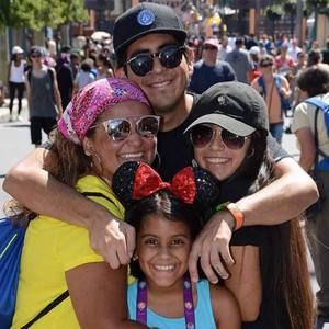 Meet your Posher, Carmen elena